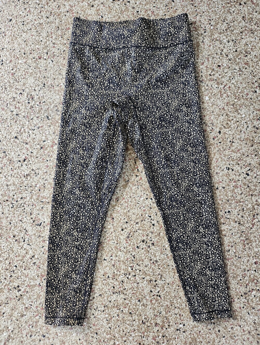 Noli Black Line Reflective Metallic Gold Black Patterned Athletic Leggings S